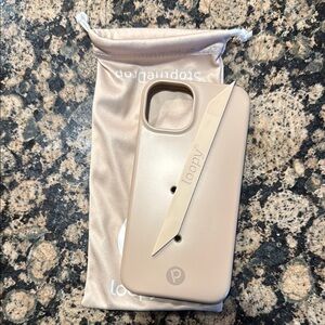 Loopy Case Beige Phone Case iPhone 13,14,16e